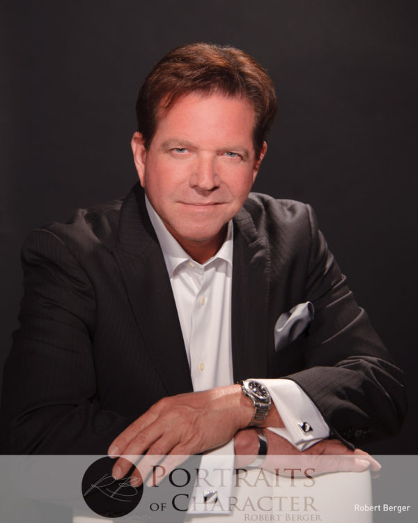 Vintage-Classic-Hollywood-MovieStar-headshot-Executive-Business-family-invividual-professional-portrait-photography-studio-Houston-RobertBerger-6